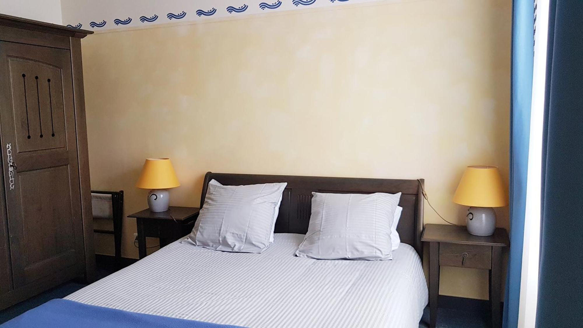 Hotel De La Presqu'Ile โครซง ภายนอก รูปภาพ