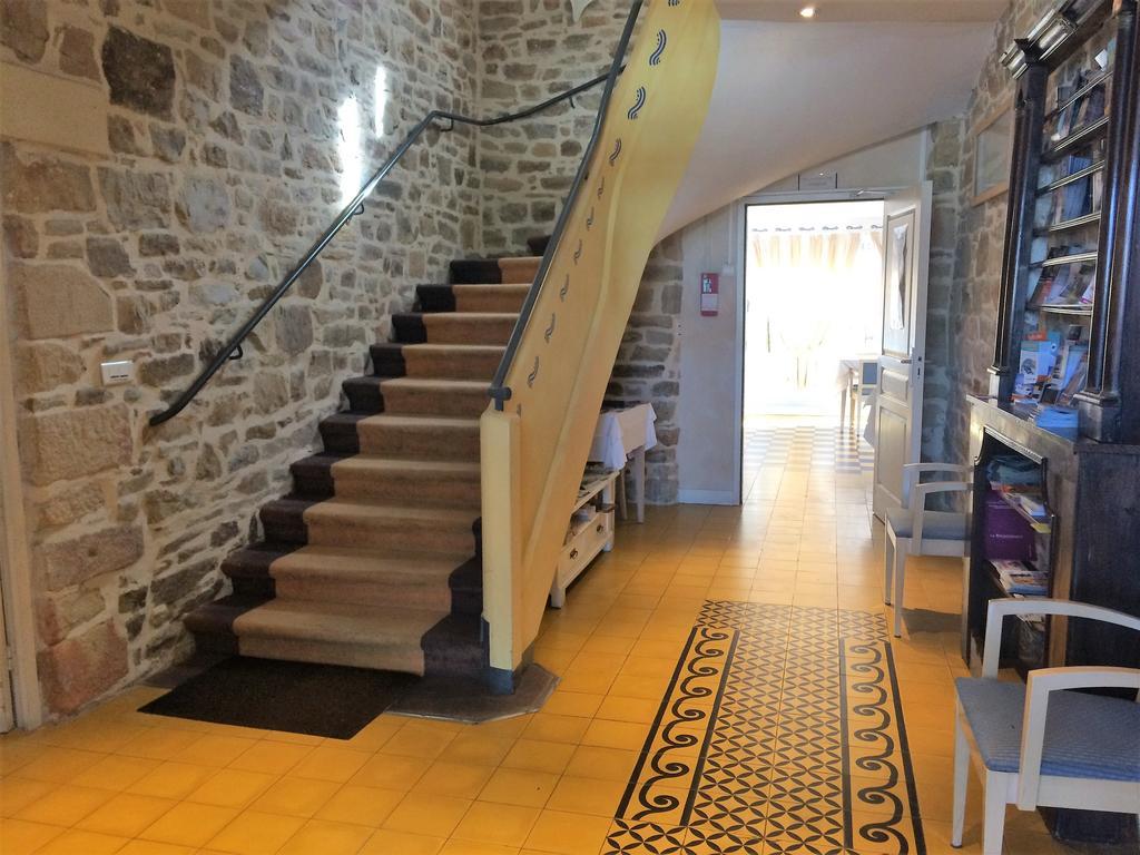 Hotel De La Presqu'Ile โครซง ภายนอก รูปภาพ