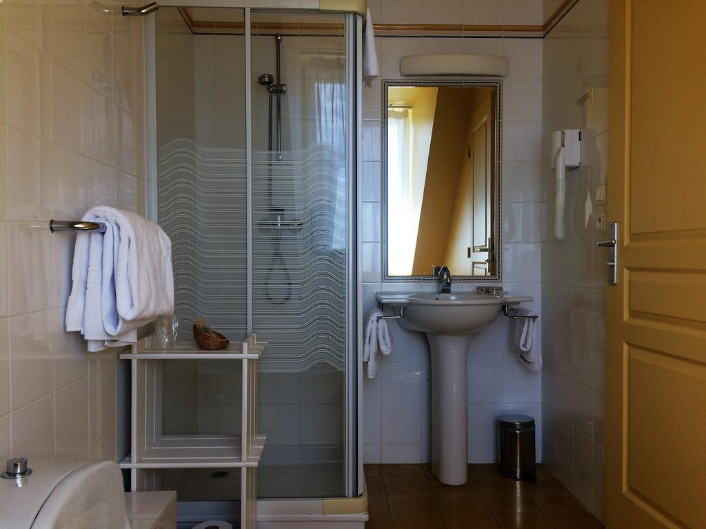 Hotel De La Presqu'Ile โครซง ภายนอก รูปภาพ